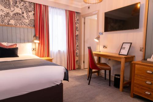 The Greswolde Arms Hotel by Greene King Inns - image 2