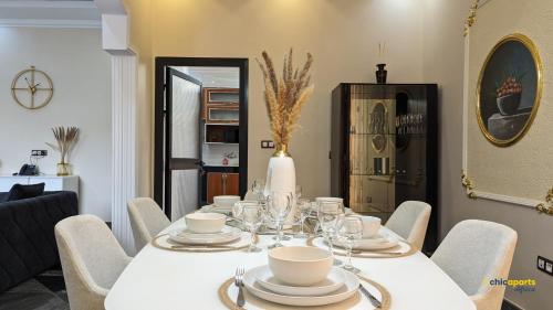 Premium apart with pool and gym