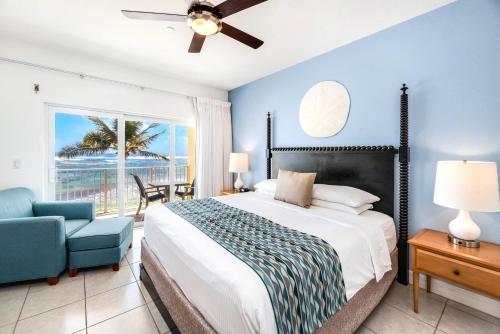 Wyndham Reef Resort, Grand Cayman in Grand Cayman