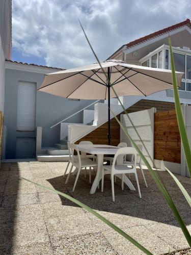 2 bedrooms, 4 beds