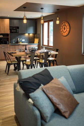 3 Vallées & epic cols 4 to 6 guest stay