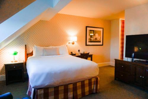 Mill Falls Resort Collection at the Lake Mill Falls Resort Collection at the Lake