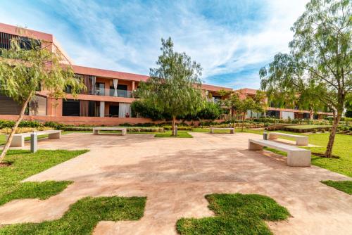 Luxury and Serenity at Noria Golf and Pool - image 2