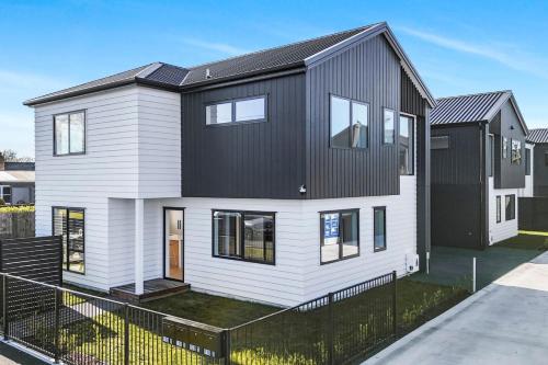 Luxury, Modern with King Bed and Views- By KOSH BNB, Hamilton (fotografie 3)
