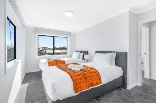Luxury, Modern with King Bed and Views- By KOSH BNB, Hamilton (fotografie 10)