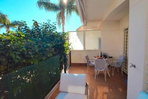 Balcony/terrace, Blue Dream by Edeal HOMES in Santa Paula