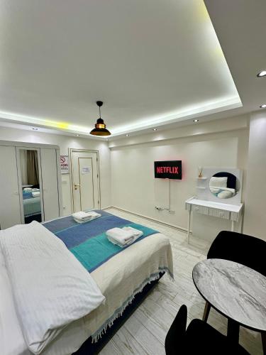 Öz Suit, Istanbul