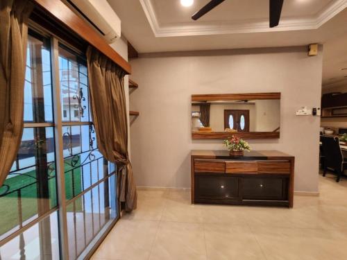 ipoh 5min to town centre 92bungalow 5br5bath19pax ipoh 5min to town centre 92bungalow 5br5bath19pax