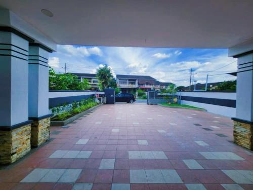 ipoh 5min to town centre 92bungalow 5br5bath19pax ipoh 5min to town centre 92bungalow 5br5bath19pax