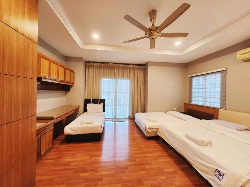ipoh 5min to town centre 92bungalow 5br5bath19pax ipoh 5min to town centre 92bungalow 5br5bath19pax