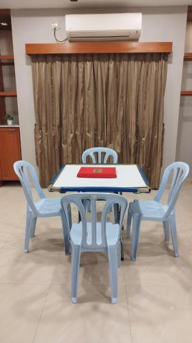 ipoh 5min to town centre 92bungalow 5br5bath19pax ipoh 5min to town centre 92bungalow 5br5bath19pax