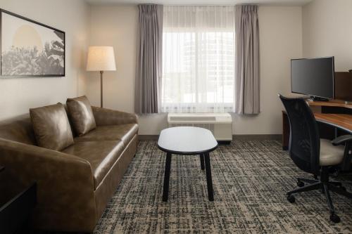 King Room image 7