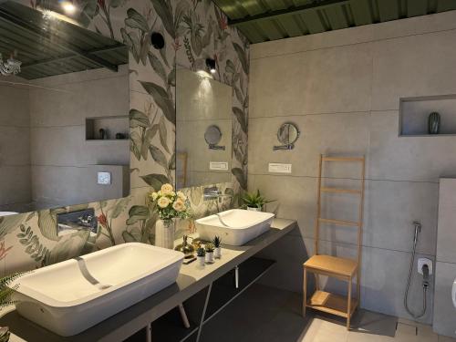 Bathroom, MASAI - Tented Villa Resort, Lonavala in Aamby Valley City