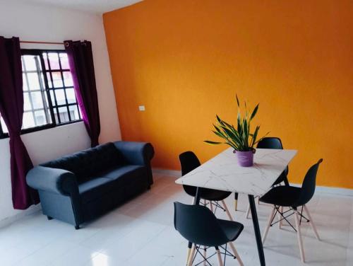 2 bedrooms, 4 beds