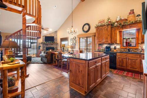 2BR+Loft Village At Indian Point 1712 near SDC -Free Tickets Daily up to $500