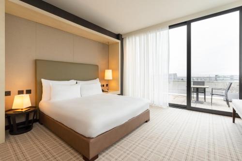 Crowne Plaza Geneva an IHG Hotel - image 5