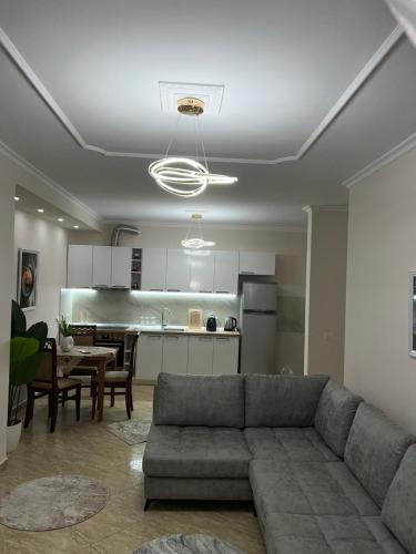 Art Apartment, Tirana