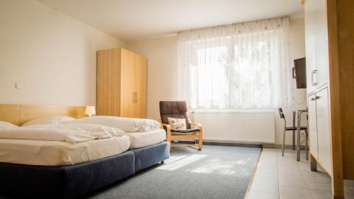 Hotel Zum Grunewald - image 13
