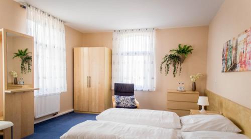 Hotel Zum Grunewald - image 8