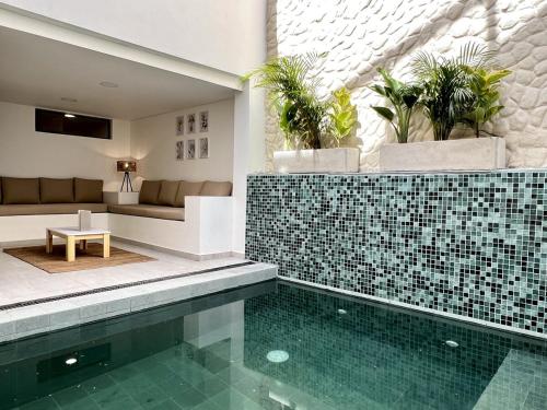 Cozy Villa & Heated Pool in Provenza by Nowa, Medellín