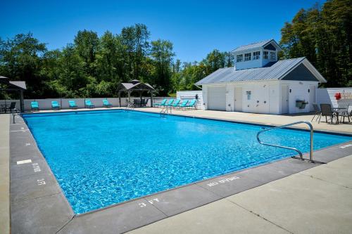 Dollybrook 4 Pet Friendly Community Pool Groups Welcome - image 10
