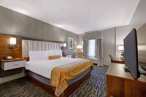 Best Western On The Avenue - image 12