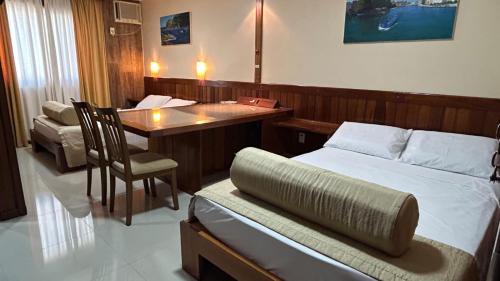 2 double beds