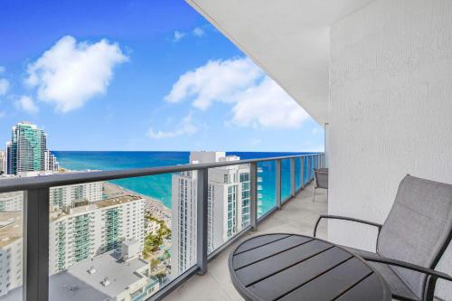 Amazing Oceanfront Views From 24th floor!
