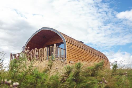 Hotelli välisilme, Secluded Countryside Cabins with bookable Sauna, Dark Skies & Stream Fell Farm Hideaway in Great Whittington