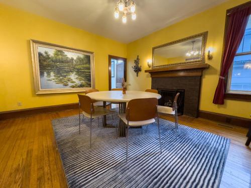 Elk River Hotel & Cafe in Sutton (WV)