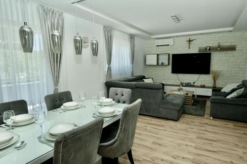 Iekārtas, Apartment Mario - with pool in Bristivica