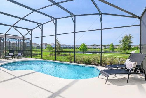 8BR Family Home with Private Pool & Theatre Room image