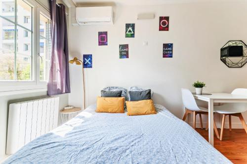 Charmant studio cosy climatise et parking securise a proximite du centre ville de lyon in 9e arrondissement