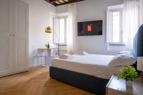 Elegantis Trevi Suite Apartment - Just 50m from Trevi Fountain, Rome