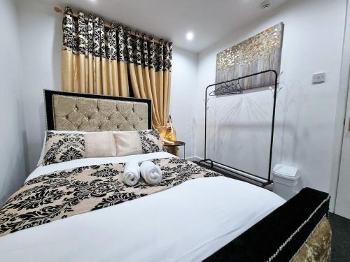 -F1-GH- Enjoy a wonderful stay in our Cosy Luxurious, Spacious ground floor apartment, Free Parking, Free WiFi, Leeds (Foto 9)