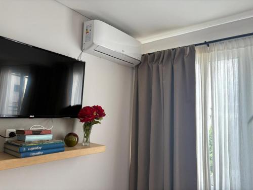 One-Bedroom Apartment image 1