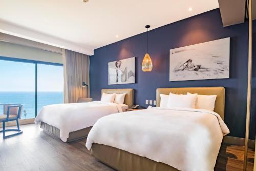Twin room, deluxe, ocean