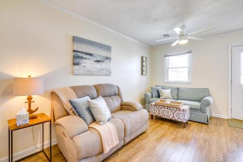 Lavallette Apartment with Patio - Walk to the Beach! in Lavallette, USA
