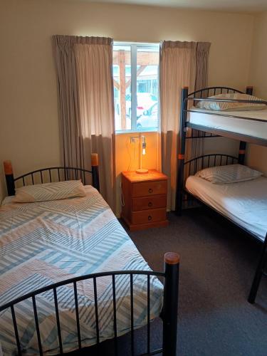 Howard's Mountain Lodge Room Type - Triple Room with Shared Bathroom