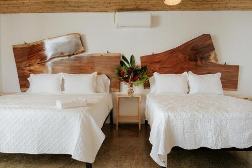 Bonding Coffee Roaster Café & Hotel (Bonding Coffee Roaster Cafe & Hotel) in Quepos