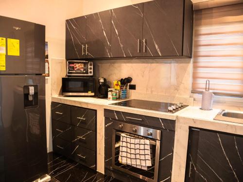 Moderna Casa con piscina , jacuzzi y generador electrico in Puerto Barrios