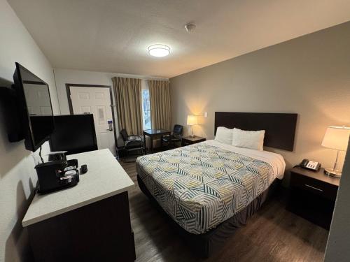 1 queen bed
