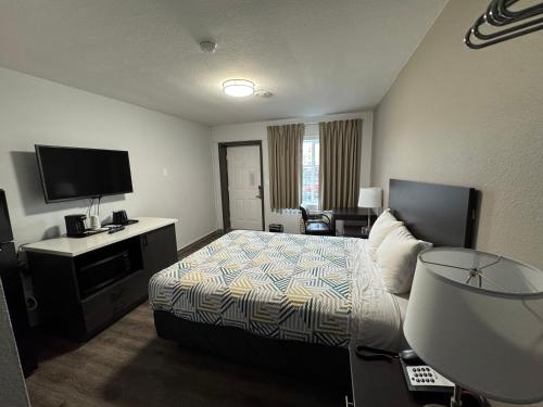1 queen bed