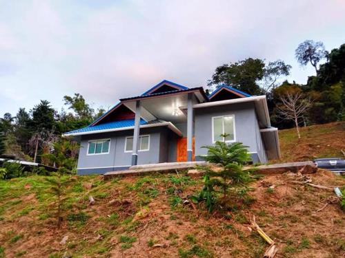 บ้านเขาค้อคุณย่า, Khao Kho