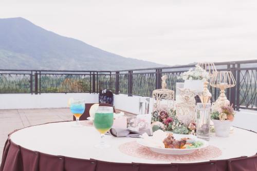 Fahira Hotel Bukittinggi in Guguk Panjang