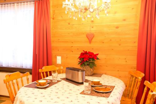 Alpine Boutique Apartments Romantica - image 4