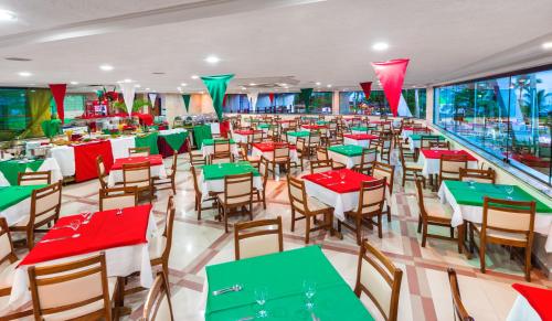 Ресторан, Sueds Plaza in Порту-Сегуру