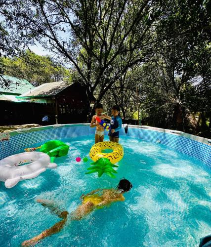 St Vincents Arbor Cabin in Calumpang
