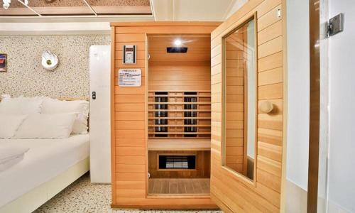 2월 호텔 동대구점 (Hotel February Dongdaegu Station) in 대구