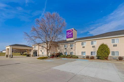 Sleep Inn & Suites Charles City
